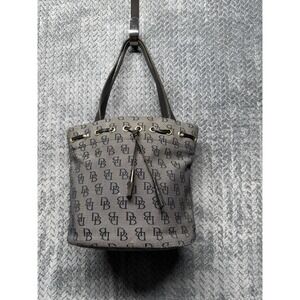 VTG Dooney & Bourke Monogram Canvas Drawstring Bucket Bag‎ Tan Black READ